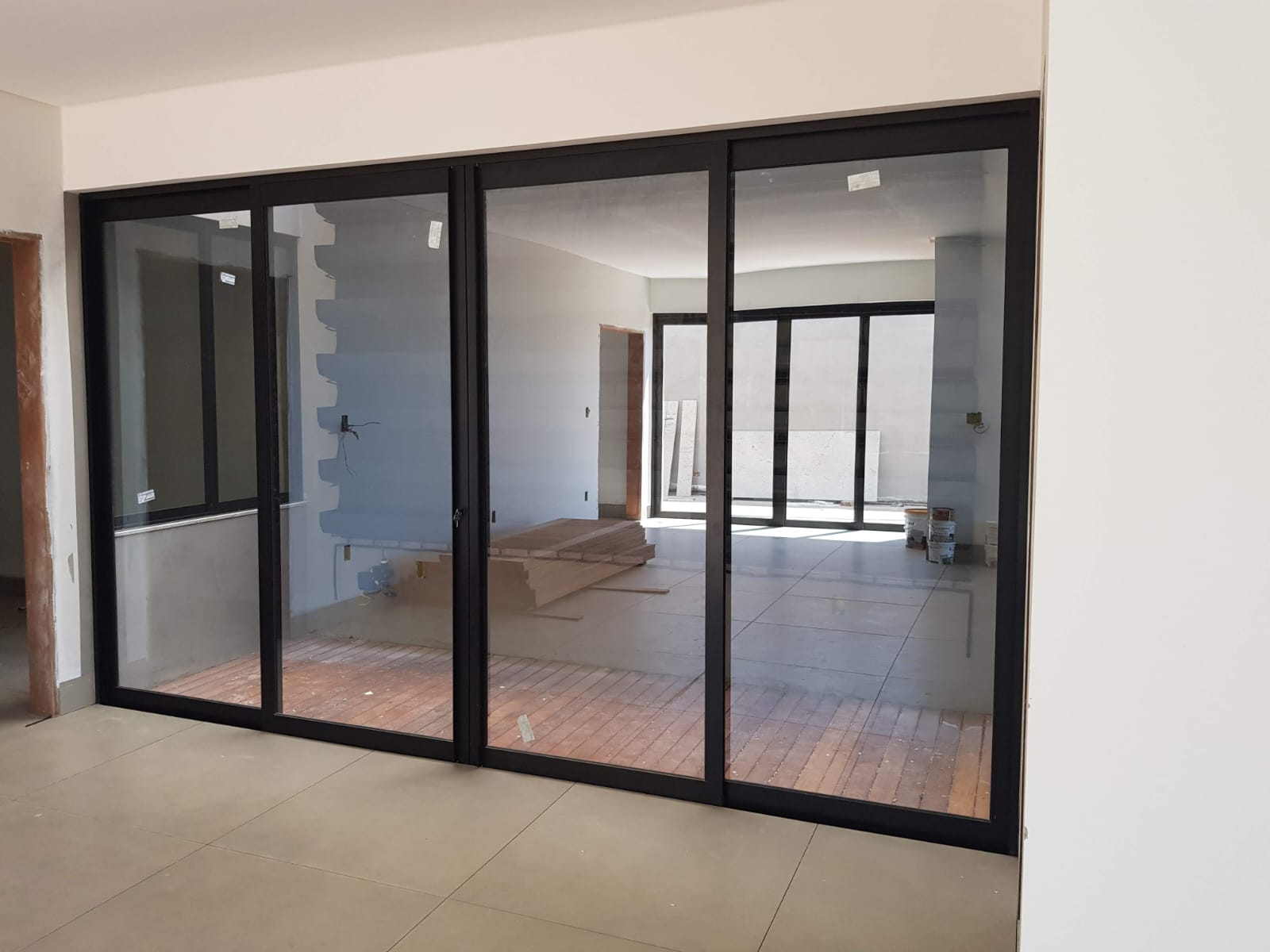 Obra Vidrobox